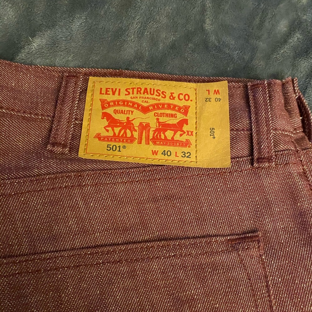 Levi Men’s 501 Jeans never worn